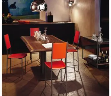 Mesa Elvis Cattelan 5.