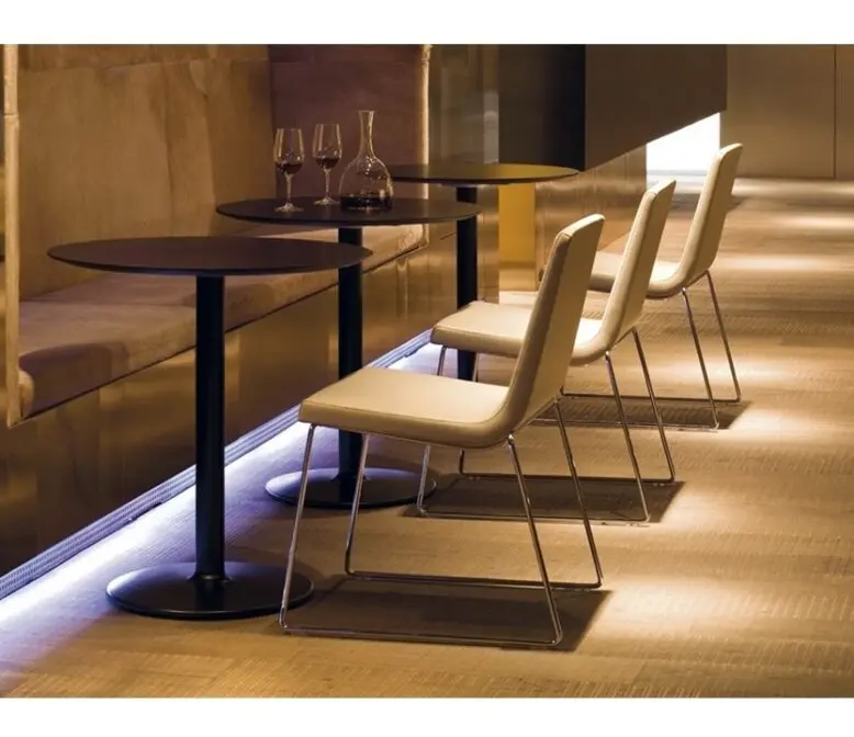 Silla Lineal Comfort Andreu World 3
