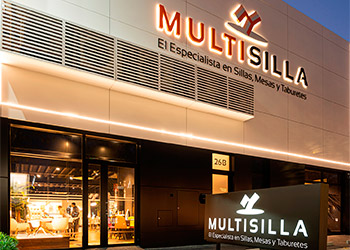 nueva fachada tienda sillas mesas taburetes multisilla